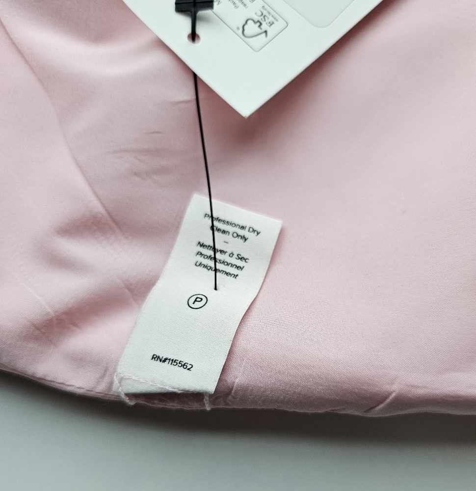Cinq A Sept Elaine Baby Pink Crepe Cuffed Lined Shorts - Picture 13 of 15